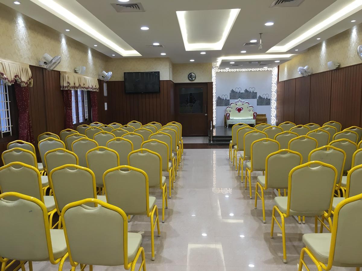 Hotel Suriyapriya Cuddalore 外观 照片