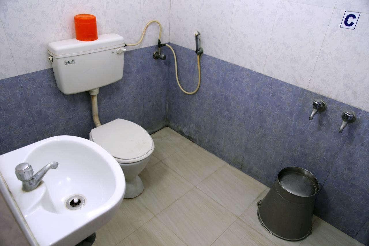 Hotel Suriyapriya Cuddalore 外观 照片